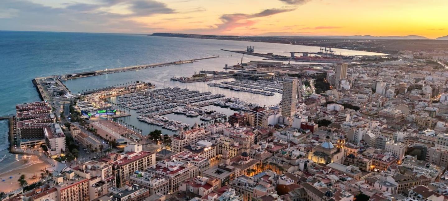 And Center Appartement Alicante